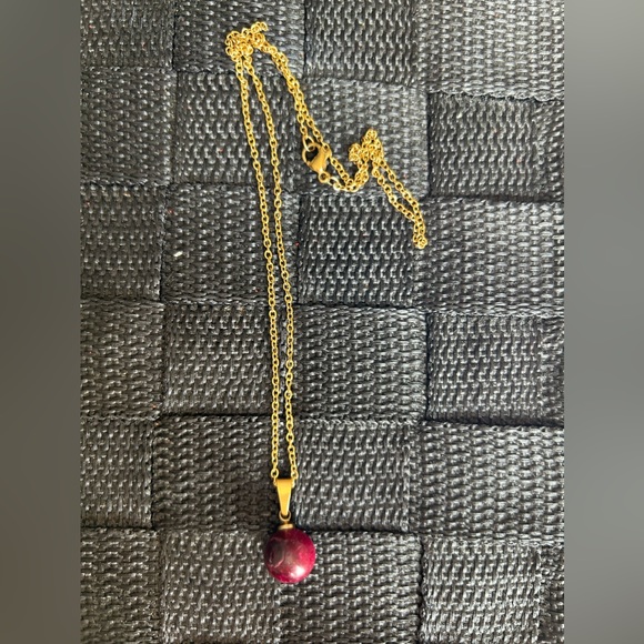 Necklace - Picture 1 of 4